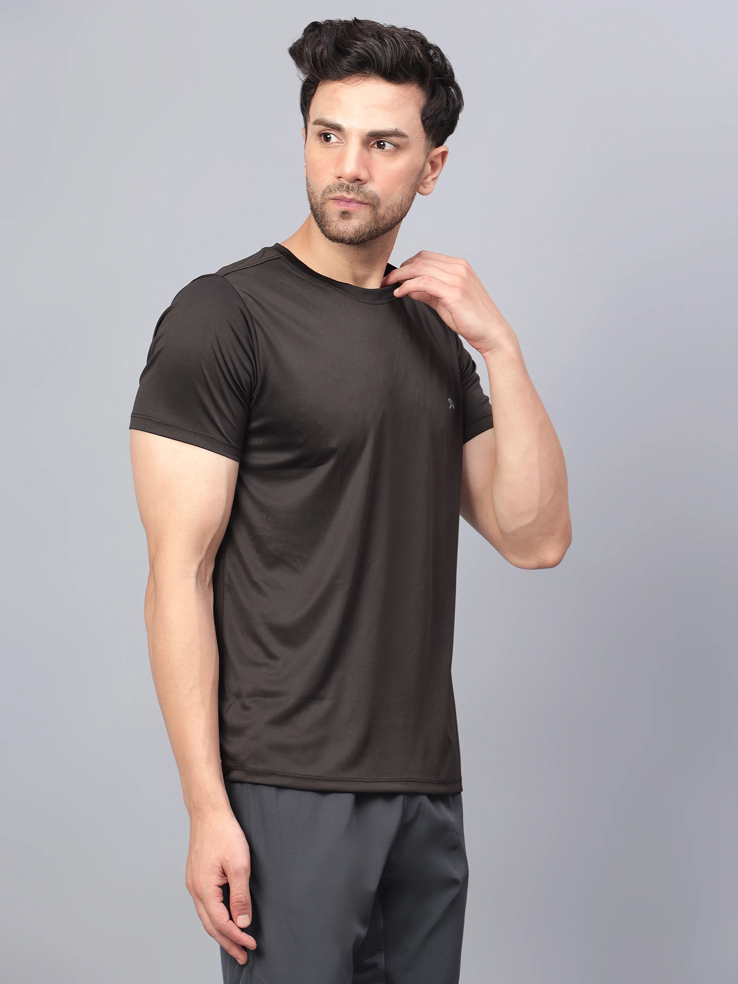 Men’s Black Round Neck T-Shirt – Shiv Naresh Activewear