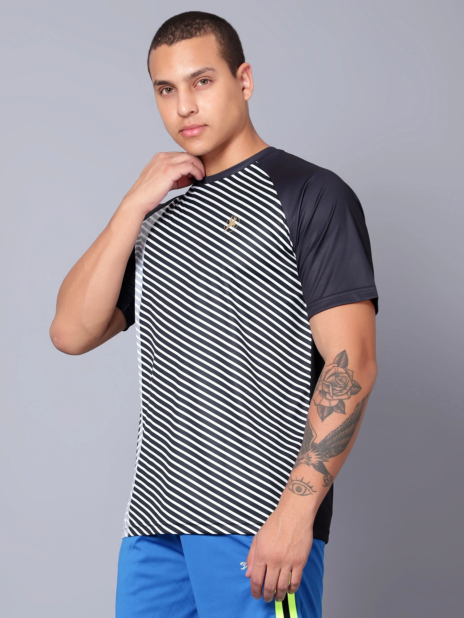 Shiv Naresh printed black and white football jersey