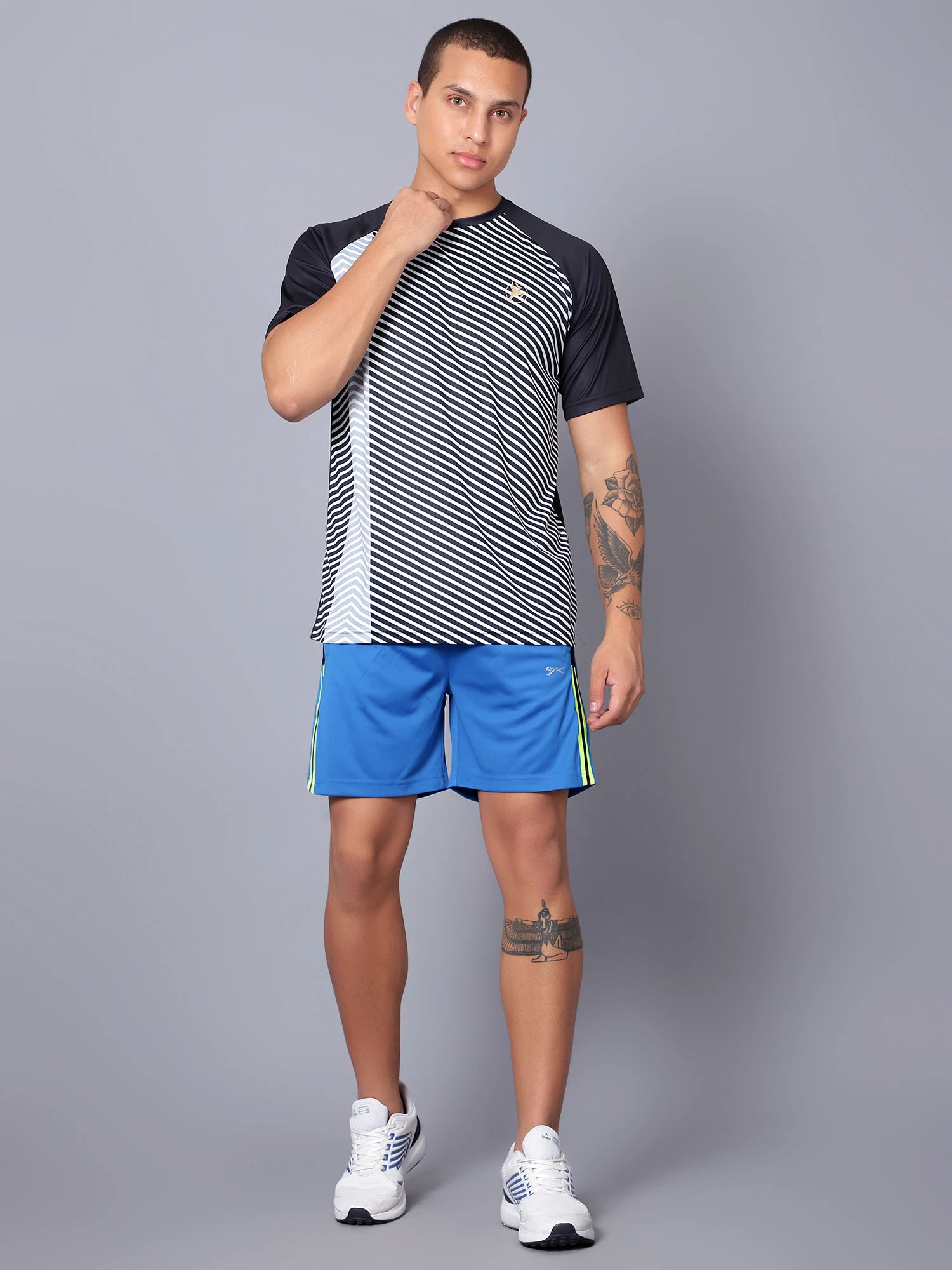 Shiv Naresh printed black and white football jersey