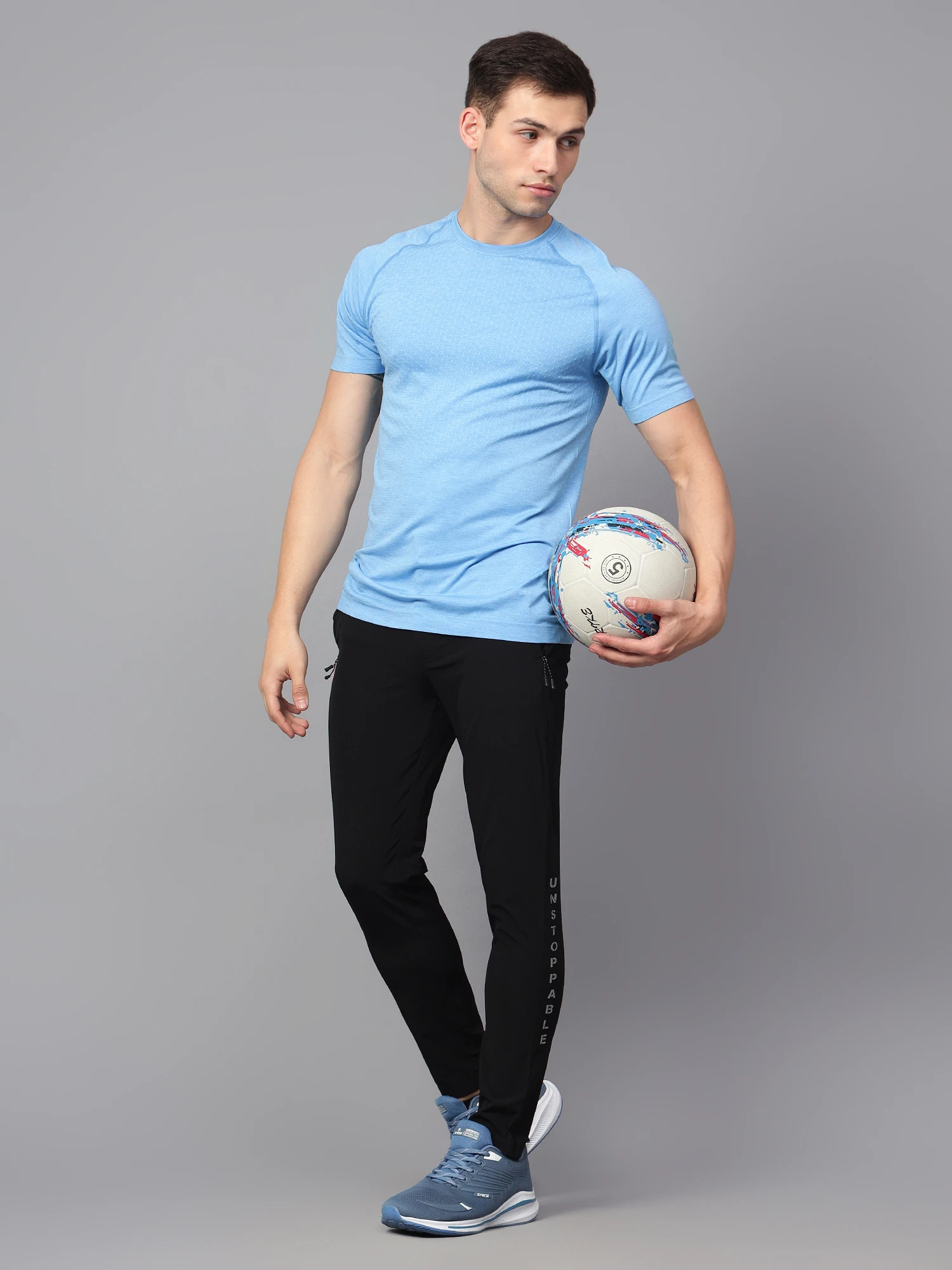 Pale blue men's seamless gym t-shirt