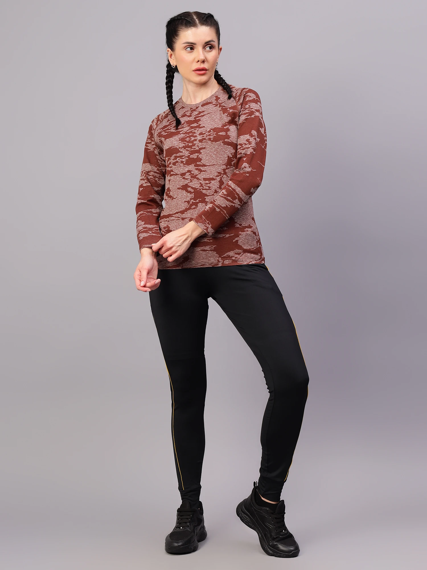Brown seamless gym t-shirt for women by Shiv Naresh