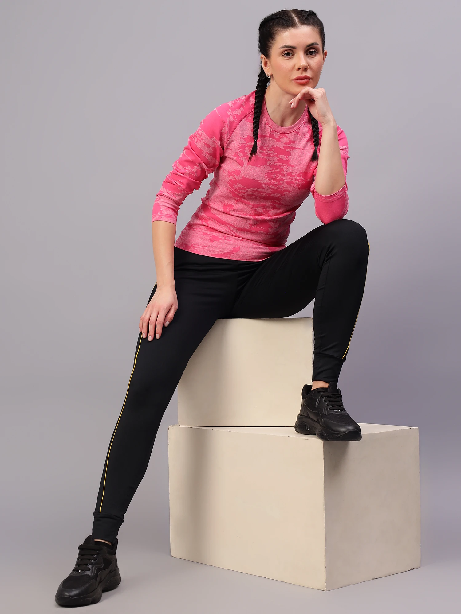 Fuchsia seamless gym t-shirt for women by Shiv Naresh