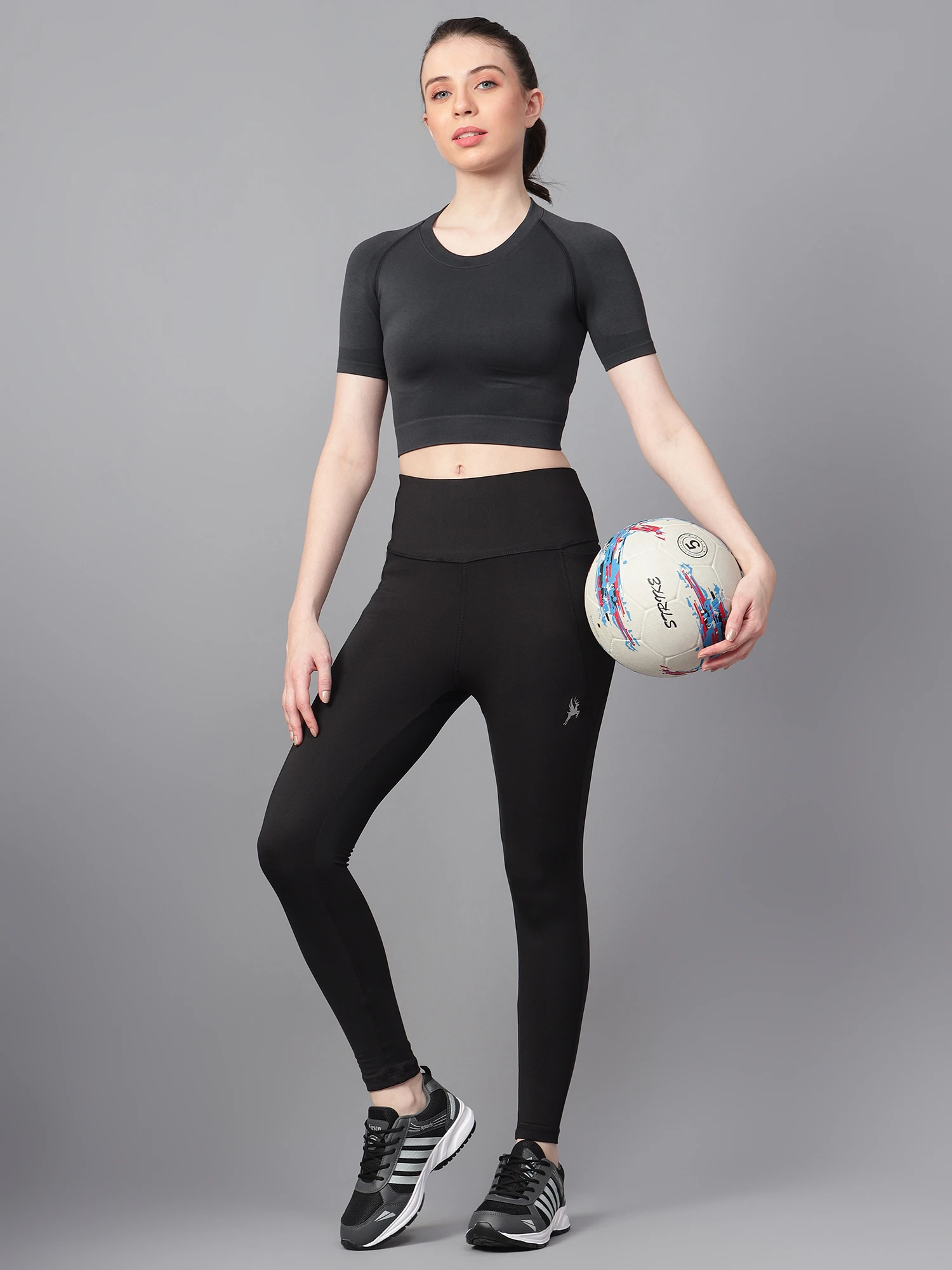 Black seamless high impact gym crop top for women