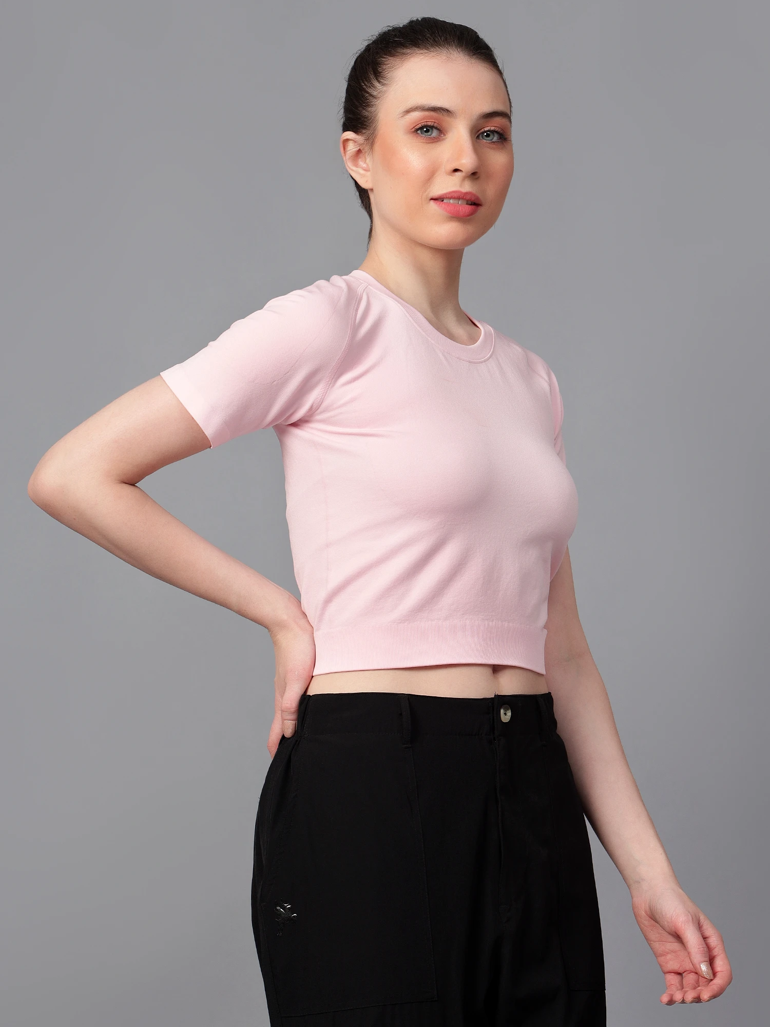 Pink seamless high impact gym crop top for women