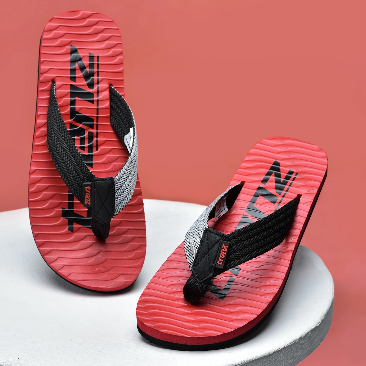 Shivnaresh men's slip-on slippers red