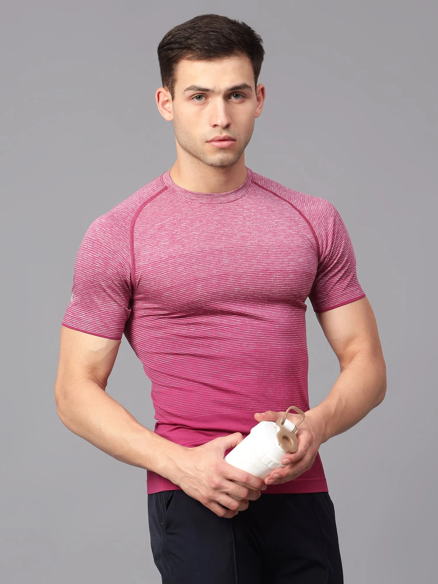 Mehroon seamless elevated gym t-shirt for men