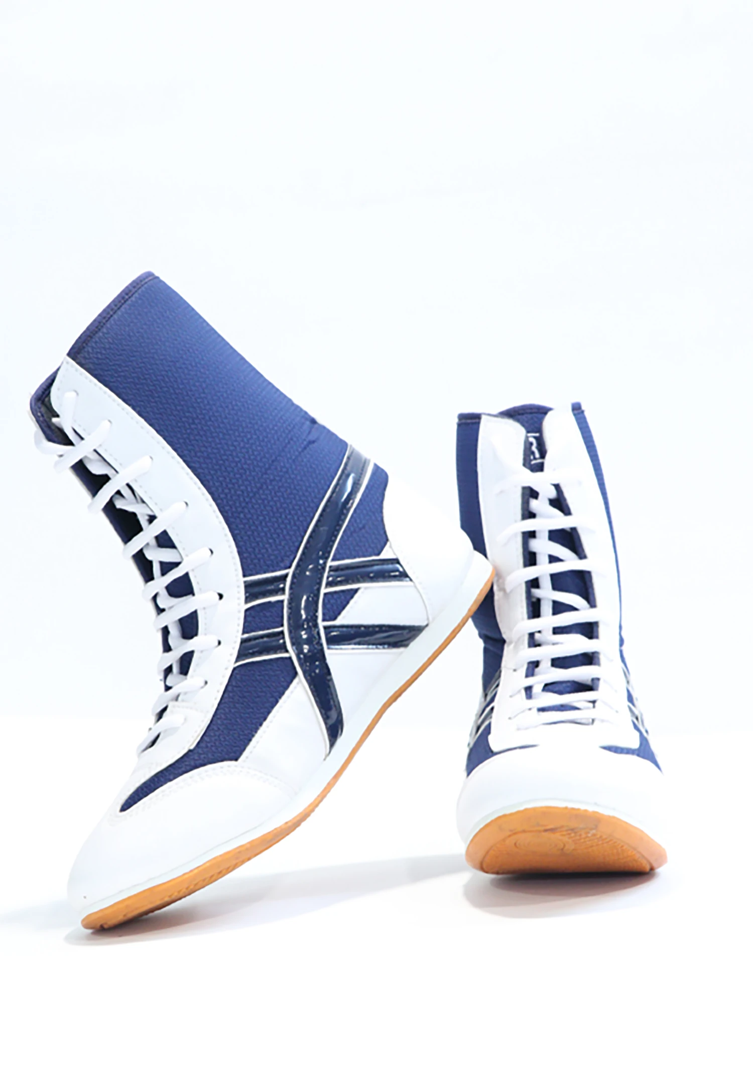 Blue and white boxing shoes for men